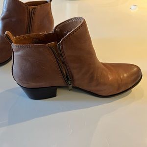 Size 10 lucky brand brown ankle boot